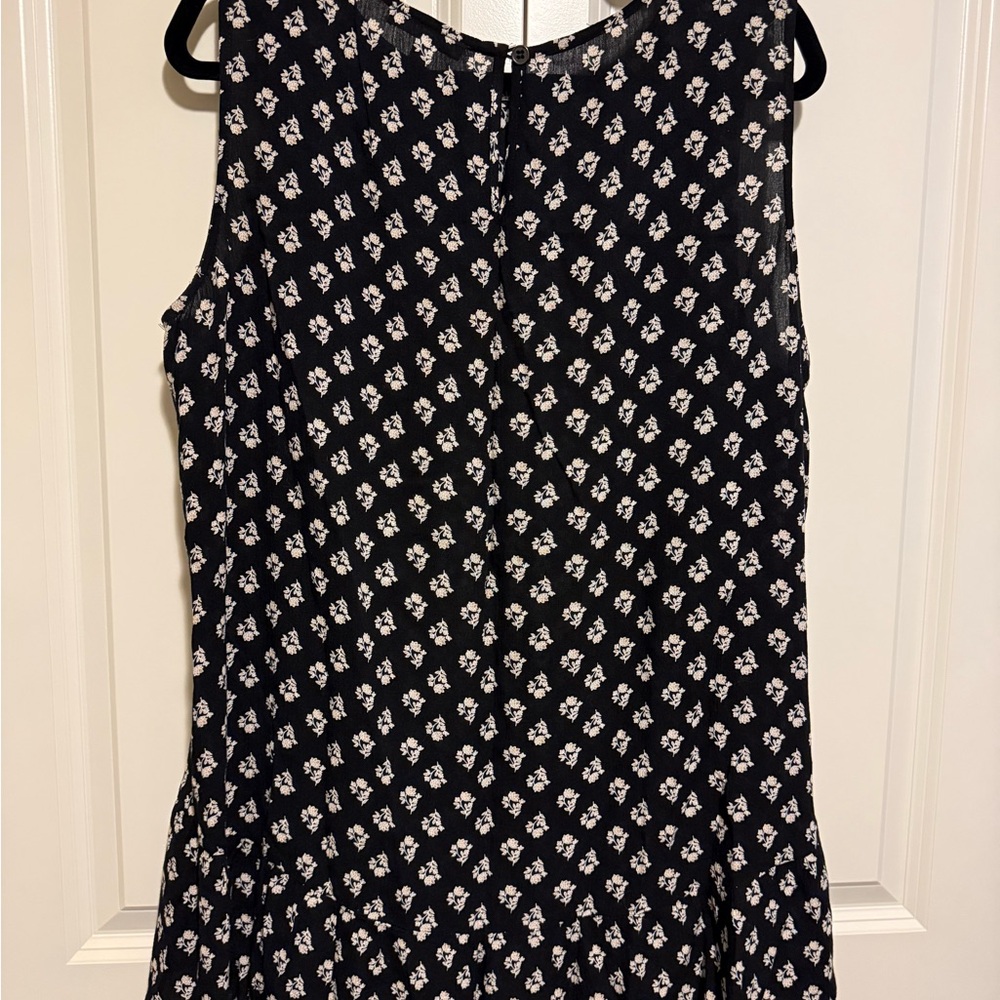 Floral Black DR2 Sleeveless Top - Picture 3 of 3